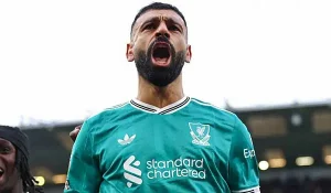 محمد صلاح يتجاوز أسطورة مانشستر يونايتد
